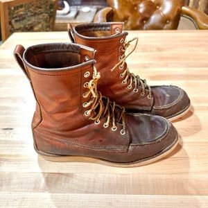 Men’s Red Wing 8 inch Classic Moc Boot (Style: 877 Size 10.5)